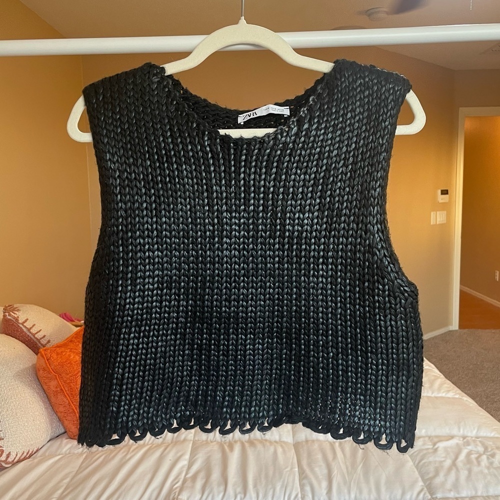 Zara Cropped Open Knit Wool Top
